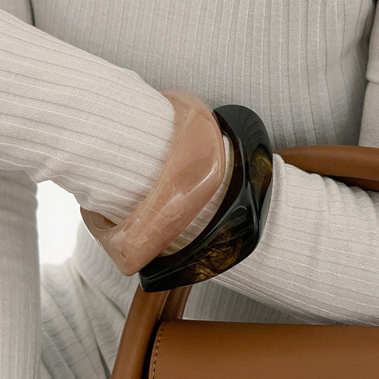 سوار ريترو غير منتظم مزهر دائري